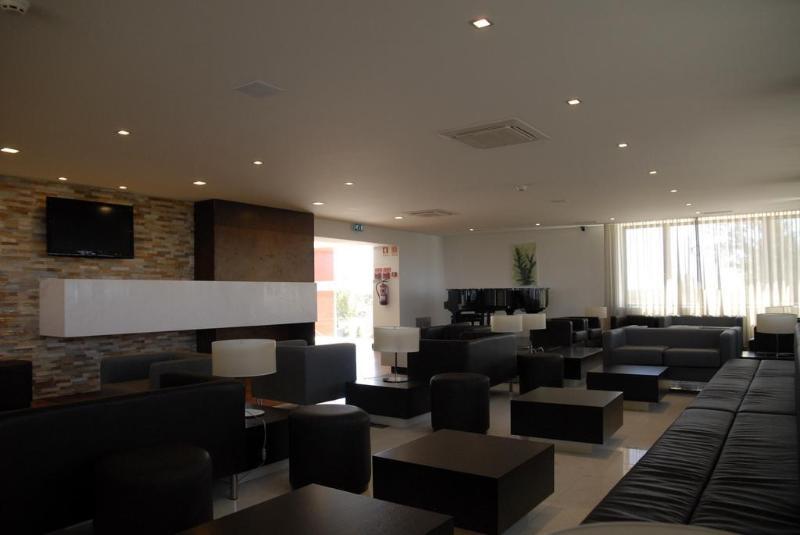 Hotel Dos Zimbros เซซิมบรา ภายนอก รูปภาพ