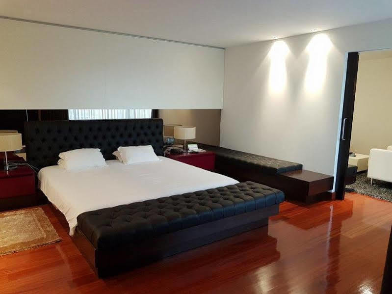 Hotel Dos Zimbros เซซิมบรา ภายนอก รูปภาพ