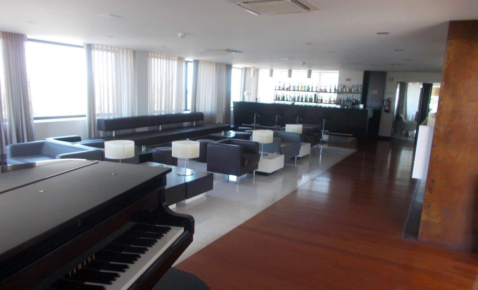 Hotel Dos Zimbros เซซิมบรา ภายนอก รูปภาพ