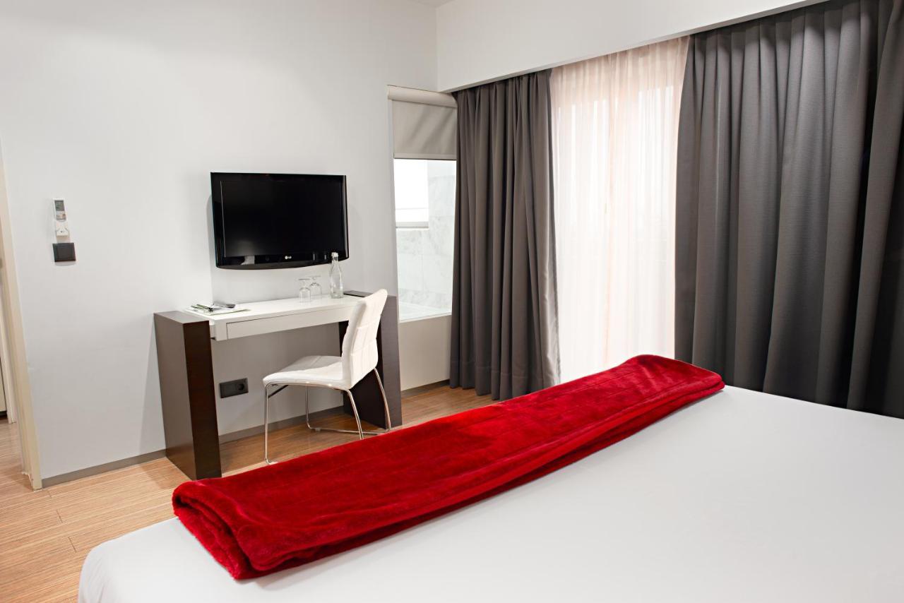 Hotel Dos Zimbros เซซิมบรา ภายนอก รูปภาพ
