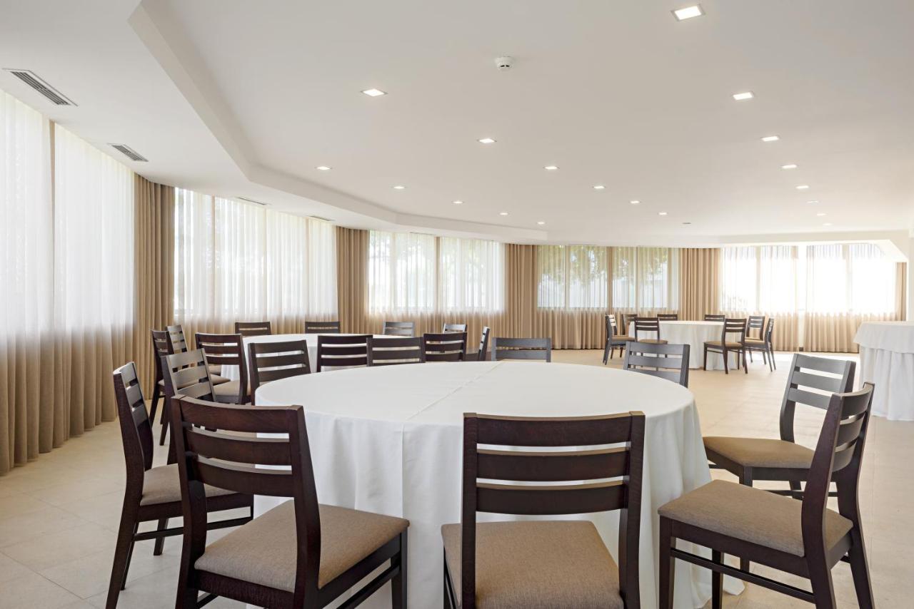 Hotel Dos Zimbros เซซิมบรา ภายนอก รูปภาพ