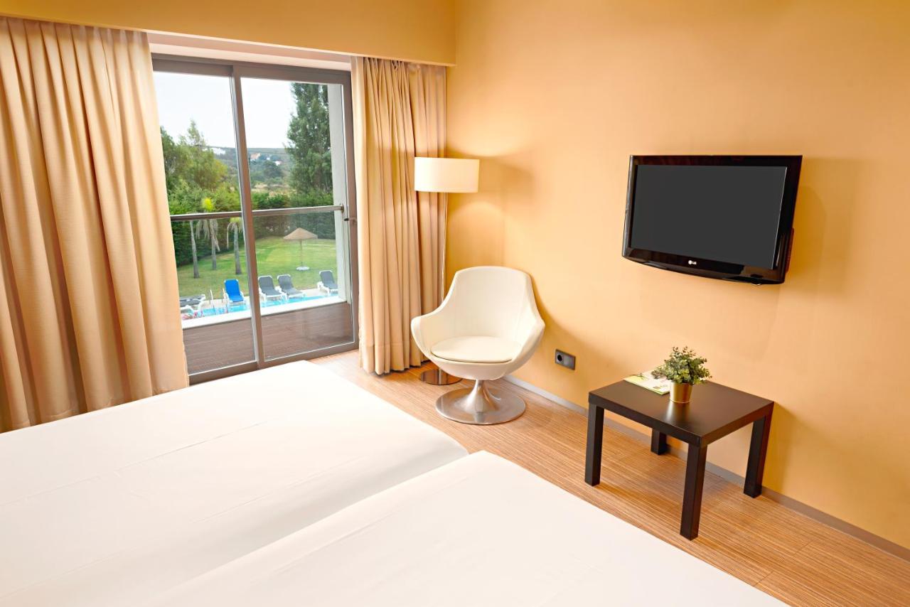 Hotel Dos Zimbros เซซิมบรา ภายนอก รูปภาพ